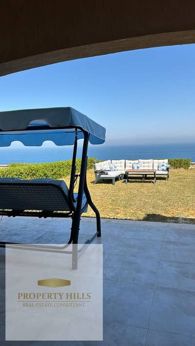 A great opportunity to own a villa in Palm Hills with a double sea view and near delivery, offered at a price below the developer’s for a quick sale.