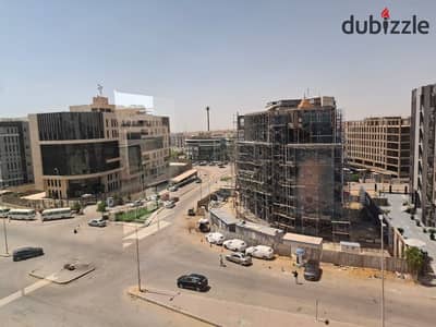 إدارى للبيع موازى للتسعين الجنوبى والشمالى - القاهرة الجديدة