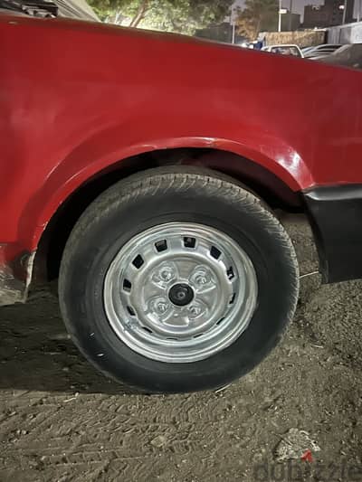مازدا 323 1982