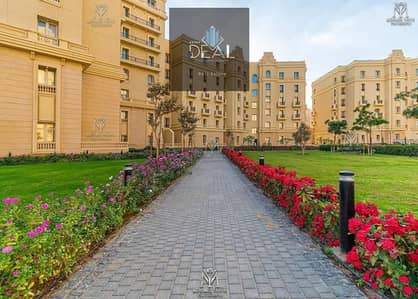 شقه للبيع استلام فوري متشطبه الترا سوبر لوكس جاهز للسكن من اول يوم علي محور بن زايد الجنوبي فيو البرج الايقوني