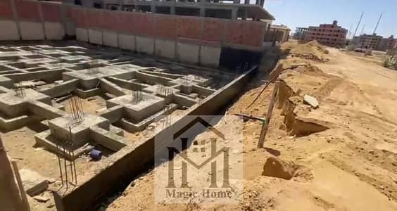  فرصة نادرة لامتلاك أرض جاهزة للبناء في أحد أفضل مواقع بيت الوطن بالتجمع الخامس.
