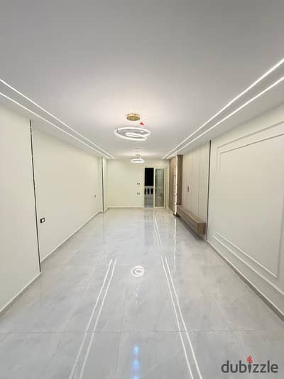 Apartment facade 165 square meters fourth floor above it a floor