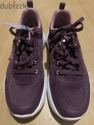 New Skechers size 36