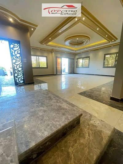 فيلا مميزه للإيجار فاضى فى مدينتي نموذج i تشطيب سوبر لوكس
