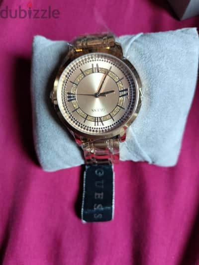 ساعة Guess جديدة