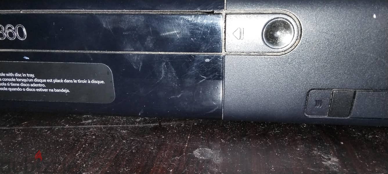 Xbox 360E with 96 games 3