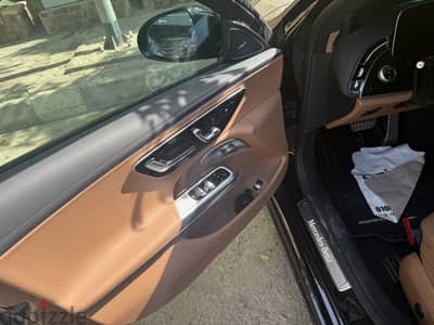 Mercedes-Benz E200 2026