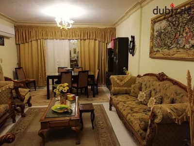 شقة للبيع مفروشة بالكامل فيو جاردن جاهزة للسكن بعض التشطيبات الخاصة دور متكرر 123 متر في الرحاب 1 - المرحلة الثانية - القاهرة الجديدة Al Rehab 1