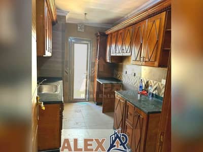 Apartment for rent in Sawari with an open view