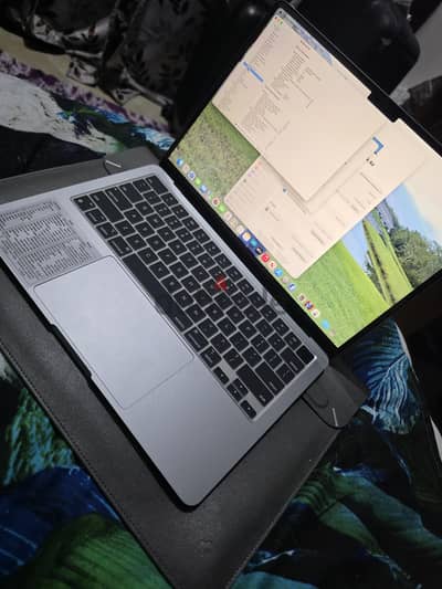 macbook air M2