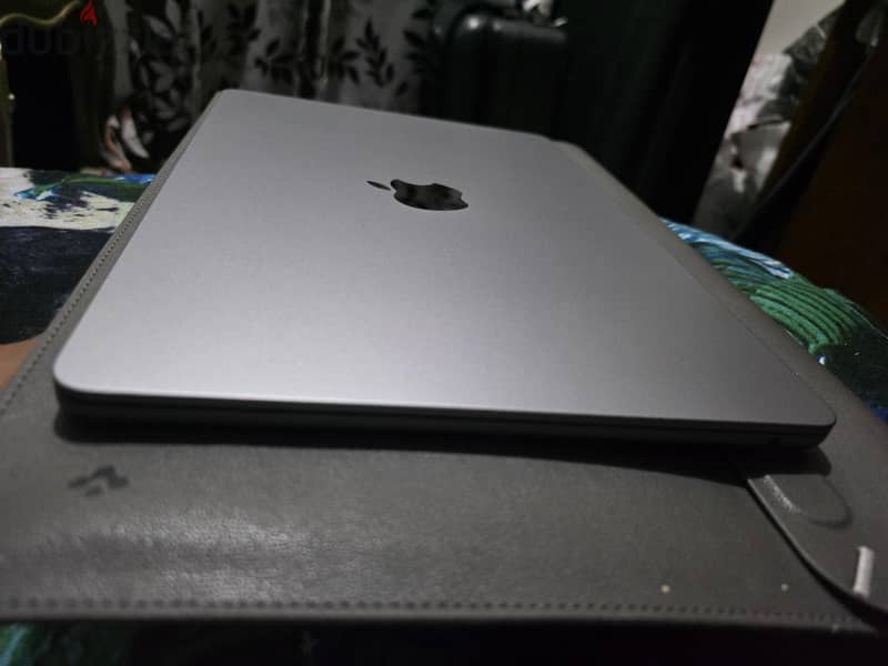 macbook air M2 7