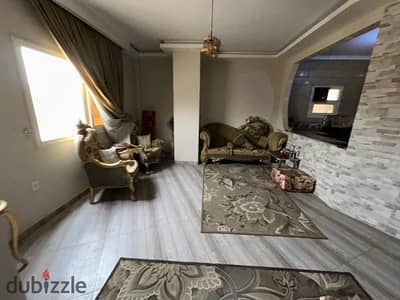 شقه للبيع في جاردنيا هايتس2   دور تاني خلفي عماره دبل فيس