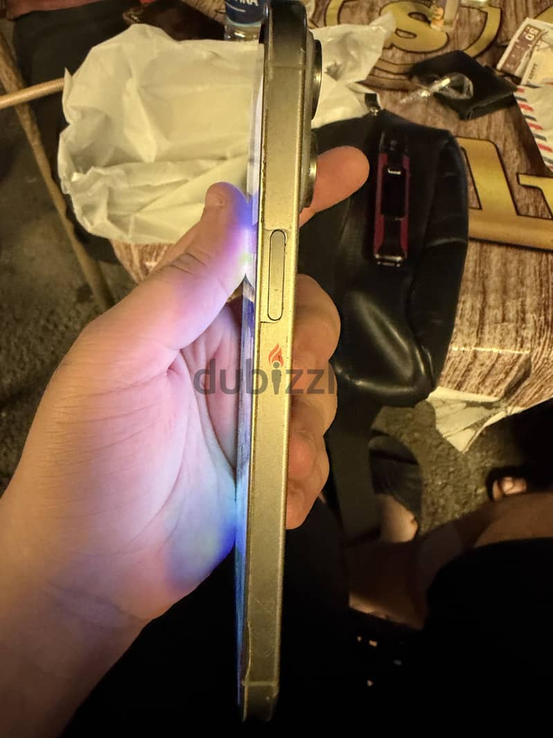Apple - iPhone 15 Pro Max 3