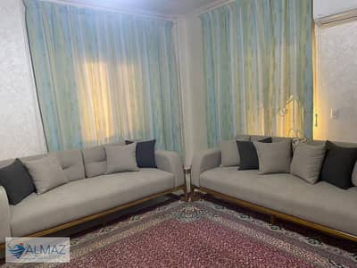 Furnished 60 sqm studio apartment for rent in South Investors, Fifth Settlement. Strategic location near main roads.