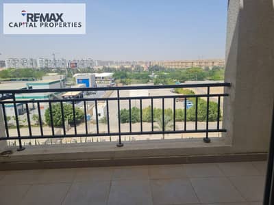 For rent, an apartment that combines luxury, comfort, and a unique location with an open view inside the Cairo Festival City compound in the Fifth Settlement.