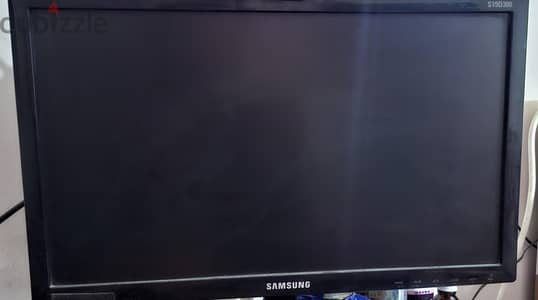 شاشة سامسونج ١٩ بوصة  فرز اول والسعر نهائي