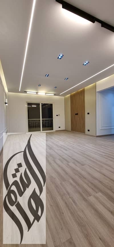 شقة للبيع 116م   B12  غرف  فيو بارك مفتوح  بحري صريح  تشطيبات Ultra Super Lux خالصة كاش بالكامل