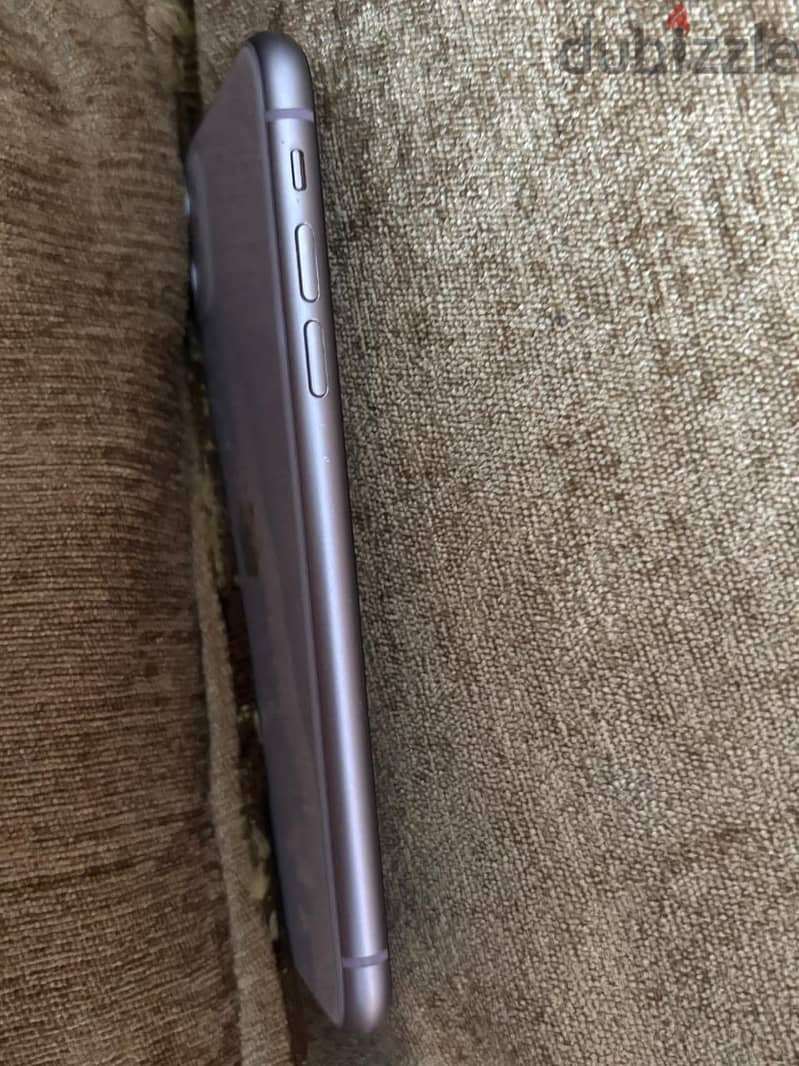 Apple - iPhone 11 5