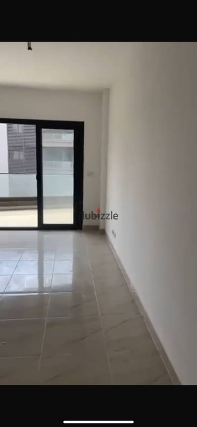  For sale: 140 sqm apartment in Madinaty, ready for immediate occupancy. Deposit paid, ready to move in.  Located in B15, the best location for living and investment in Madinaty. Commercial price for quick sale. Ready to move in.