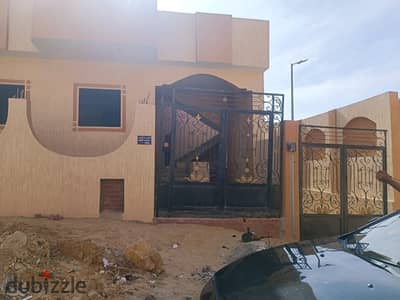 قطعه مبنيه بالحي السادس مدينة بدر