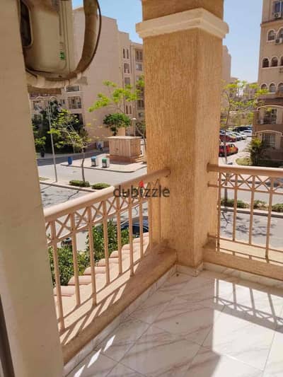 متاح شقه للبيع 107 متر   بمدينتي بالB2     ــــ الدور الاول علوي  فيو  شارع مباشر       التقسيم: 2 غرف نوم – 1 حمام تشطيب شركه   خالصه جميع المستحقات الماليه استلام فوري