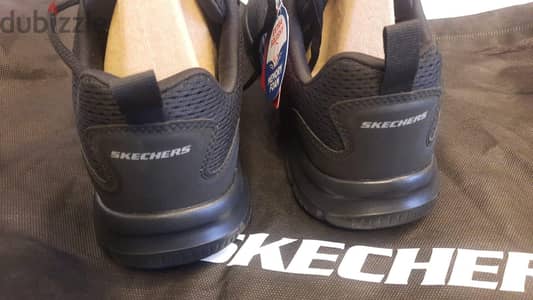 سكيتشر اوريجنال مقاس ٤١ skechers