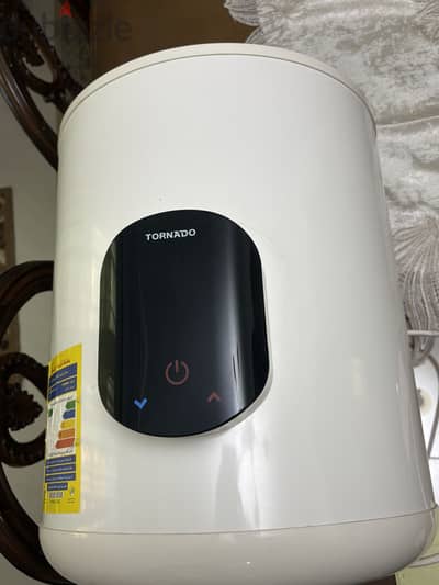 Tornado electric water heater 45L Tornado electric water heater 45L