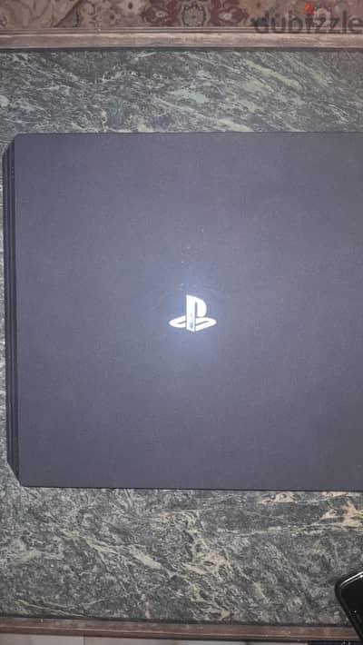 ps4 pro مساحه واحد تيرا مع دراعين