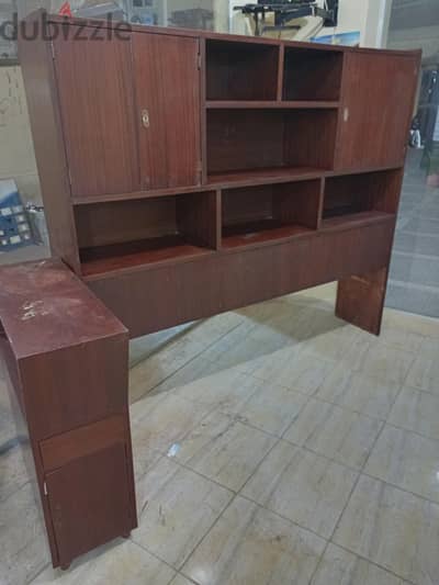 مكتبة قطعتين