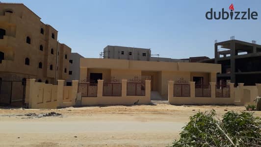 فيلا بمساحة أرض 865 م  بيع امتداد غرب الجولف