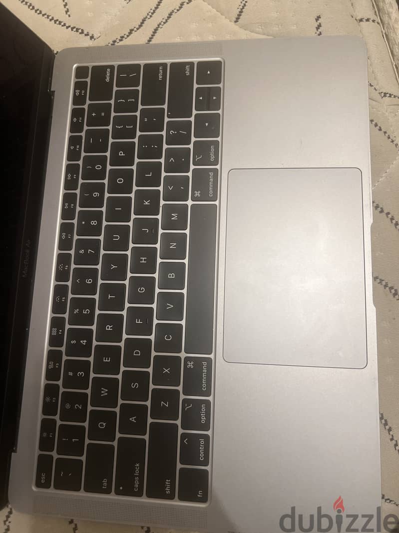 MacBook air 2019 13 inch 3
