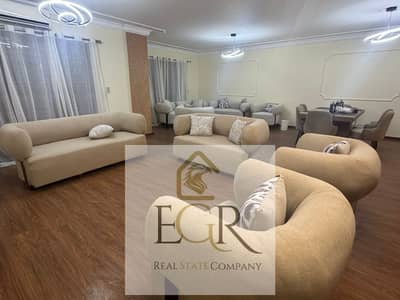 Apartment for rent in Al Rehab, 3 bedrooms and 3 bathrooms, close to services, high-end finishes 
