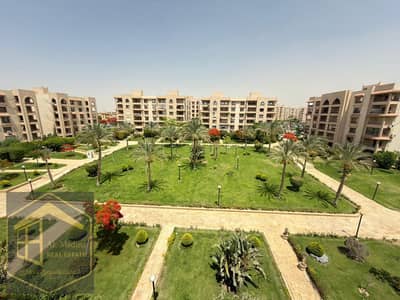 شقه قانون للايجار فاضي اول سكن في الرحاب