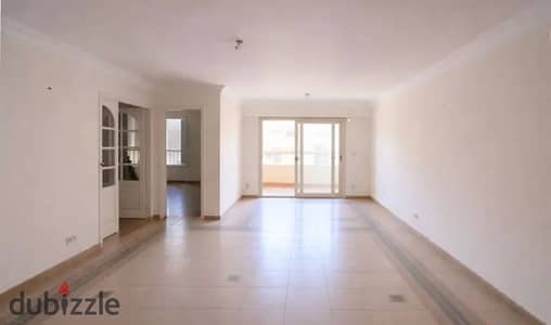 Apartment for rent residential 160m / Laurent on the tram Air-conditioned kitchen with cabinets buildings from the nineties open views