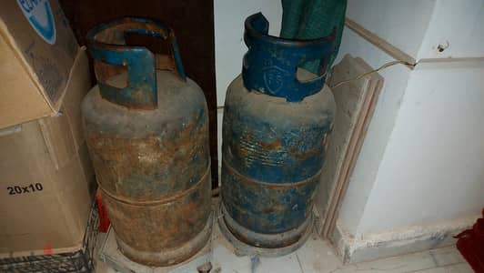 عدد ٢ أنبوبة و ٢ قاعدة