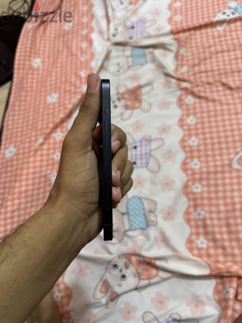Apple - iPhone 14 2