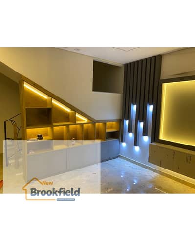 Luxury Penthouse for Sale in Stone Residence, New Cairo – Direct Lake View