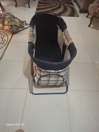 سرير  أطفال حالة جيدة جدا