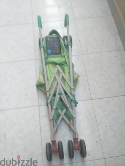 عربة أطفال