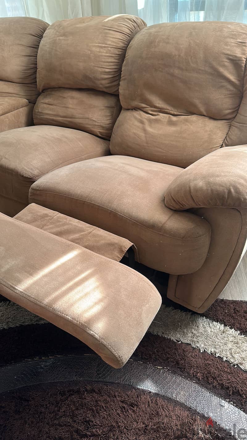 U shape sofa 2