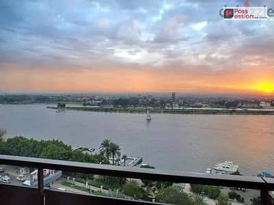 بفيــو مباشر علي النيل وحده فندقيه للبيع بالفرش (فندقي )  والاجهزه اداره انتركونتيننتال بأقوي عائد استثماري مضمون بالدولار Service Apartment For sale