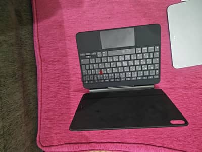 ipad 1ir 11 inch m4 - Apple magic keyboard - apple pencil  أيباد اير