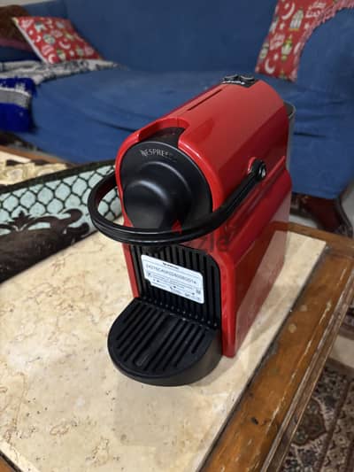 Nespresso inissia coffee machine