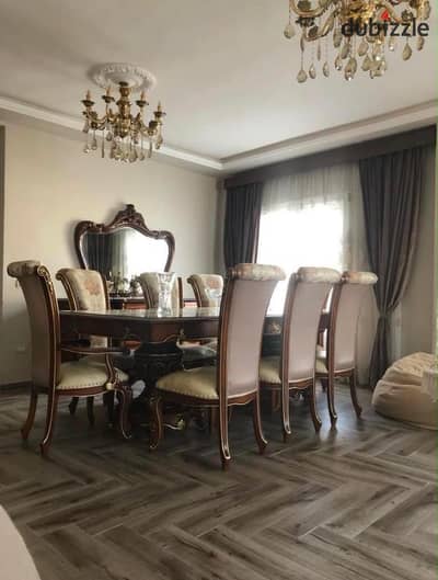 Apartment for rent furnished in Al-Ma'arij Al-'Ulya Zahra Al-Maadi view in front facade area 175m consists of 3 rooms including master and dressing -2 bathrooms - reception - kitchen