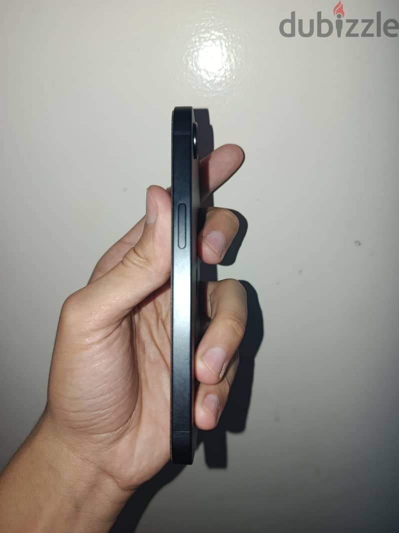 iPhone 16e 2