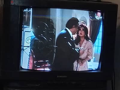 شاشة وتلفزيون بالرسيفرات