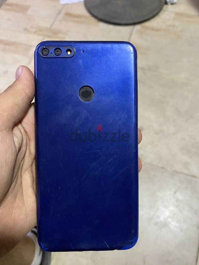 Huawei nova Y71 1
