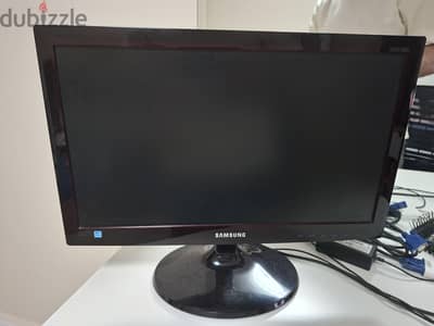 Samsung 20" LED Monitor S20C300BL – DVI + VGA