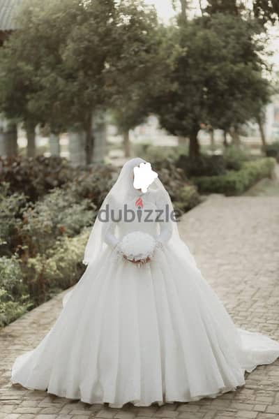 فستان زفاف