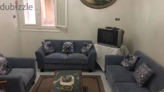 انتريه 2 كنبه وكرسي استخدام 3شهور